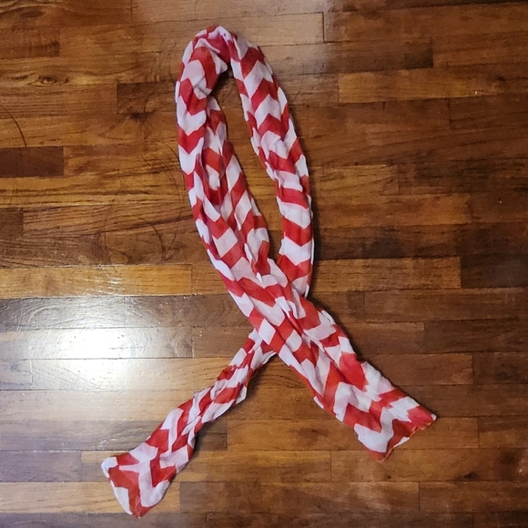 ⭐️HOST PICK⭐️ 2 Scarf Bundle - Red and White Striped and Solid Red, Metal Accent - Picture 3 of 3